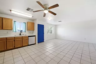 2026 Gregg Ln, Bullhead City, AZ 86442 - Photo 9
