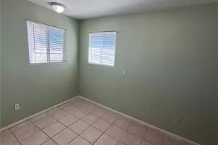 27148 Black Mountain Dr, Bouse, AZ 85325 - Photo 7
