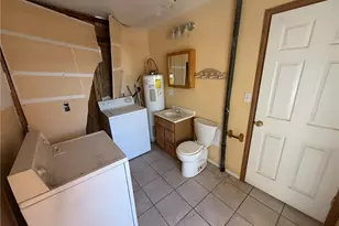 27148 Black Mountain Dr, Bouse, AZ 85325 - Photo 17