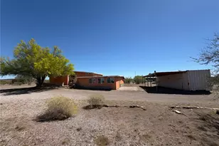 27148 Black Mountain Dr, Bouse, AZ 85325 - Photo 27