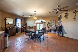 17685 S Jesse James Rd, Yucca, AZ 86438 - Photo 7