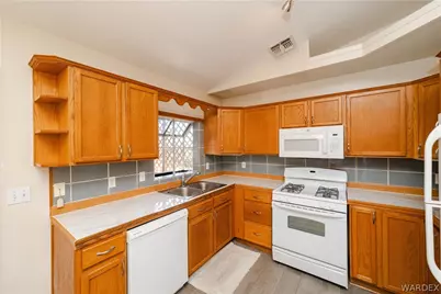 1540 E College Drive, Kingman, AZ 86409 - Photo 11