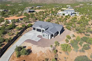 785 W Island Dr, Kingman, AZ 86401 - Photo 1