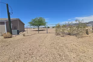 3482 W Malibu Rd, Golden Valley, AZ 86413 - Photo 25