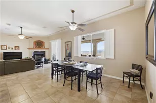1041 Heritage Dr, Bullhead City, AZ 86429 - Photo 9