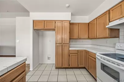 2452 N Ridge Ave, Bullhead City, AZ 86429 - Photo 11