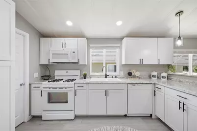 1946 Castleberry Lane, Bullhead City, AZ 86442 - Photo 11