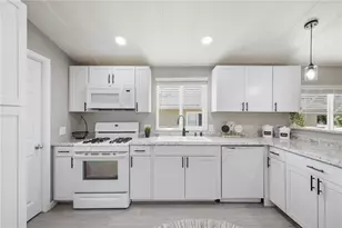 1946 Castleberry Ln, Bullhead City, AZ 86442 - Photo 11