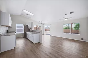 1804 E La Entrada Pl, Fort Mohave, AZ 86426 - Photo 5