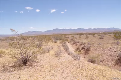 317-19-052 N Jerry Road, Dolan Springs, AZ 86441 - Photo 11
