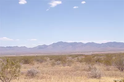 317-19-052 N Jerry Road, Dolan Springs, AZ 86441 - Photo 9