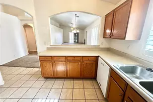 1538 Ash Ave, Bullhead City, AZ 86442 - Photo 9