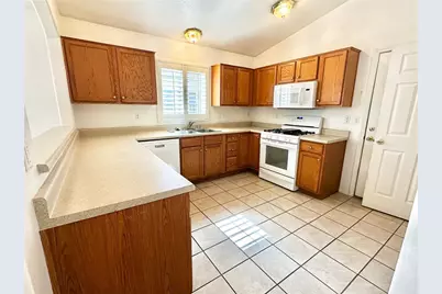 1538 Ash Avenue, Bullhead City, AZ 86442 - Photo 7