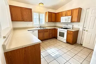 1538 Ash Ave, Bullhead City, AZ 86442 - Photo 7