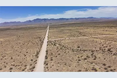 317-19-002C 1st Street, Dolan Springs, AZ 86441 - Photo 35