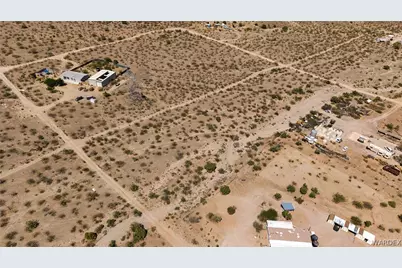 2034 S Guthrie Road, Golden Valley, AZ 86413 - Photo 15