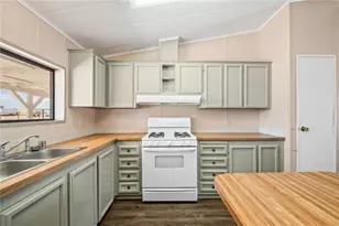 3369 N Marana Rd, Golden Valley, AZ 86413 - Photo 19
