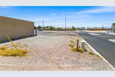 801 Hancock Road, Bullhead City, AZ 86442 - Photo 11
