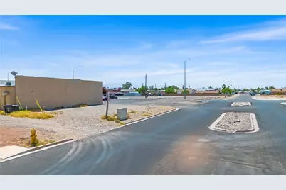 801 Hancock Road, Bullhead City, AZ 86442 - Photo 23