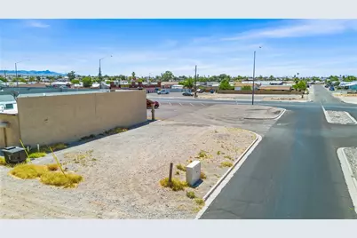 801 Hancock Road, Bullhead City, AZ 86442 - Photo 15