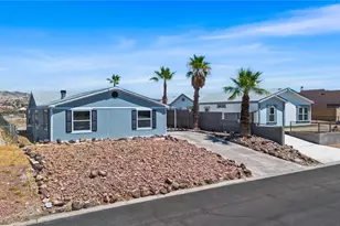 657 Terrace Dr, Bullhead City, AZ 86442 - Photo 1