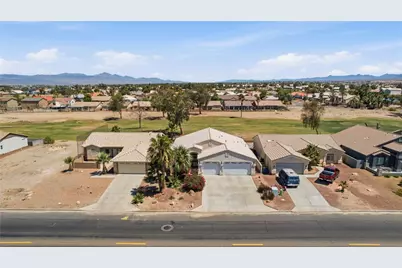 1863 E Lipan Boulevard, Fort Mohave, AZ 86426 - Photo 11