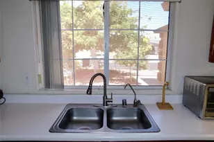 1647 Lynn Dr, Bullhead City, AZ 86442 - Photo 11