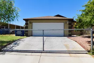 1647 Lynn Dr, Bullhead City, AZ 86442 - Photo 1
