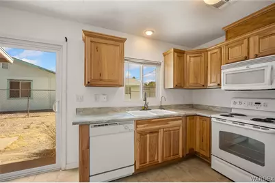 3529 Gloria Avenue, Bullhead City, AZ 86442 - Photo 17