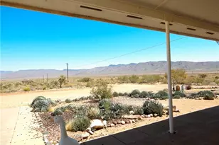 8990 E Colorado Dr, Kingman, AZ 86401 - Photo 9