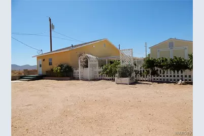 8990 E Colorado Drive, Kingman, AZ 86401 - Photo 13