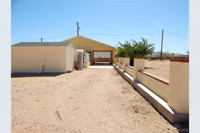 8990 E Colorado Drive, Kingman, AZ 86401 - Photo 11
