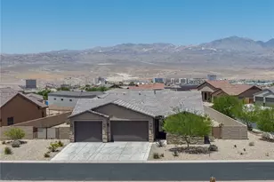 2921 Steamboat Dr, Bullhead City, AZ 86429 - Photo 7
