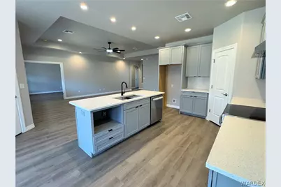 2061 Robert Mitchum Drive, Kingman, AZ 86409 - Photo 9