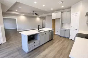 2061 Robert Mitchum Dr, Kingman, AZ 86409 - Photo 11