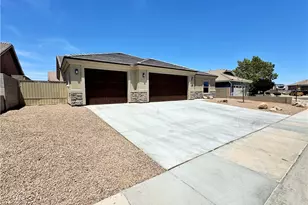2061 Robert Mitchum Dr, Kingman, AZ 86409 - Photo 3
