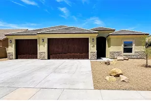2061 Robert Mitchum Dr, Kingman, AZ 86409 - Photo 1