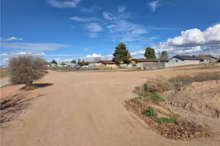 320-05-027A Van Nuys, Kingman, AZ 86401 - Photo 1