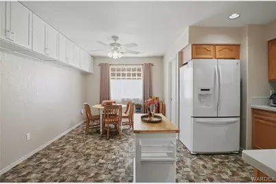 1188 Pawnee Drive, Bullhead City, AZ 86442 - Photo 9