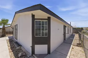 2021 Colorado Blvd, Bullhead City, AZ 86442 - Photo 7
