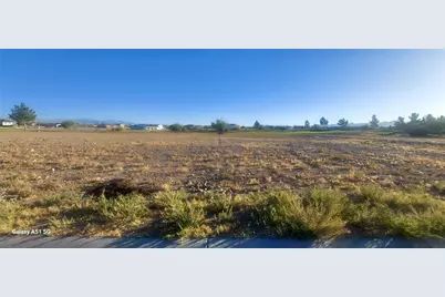 2187 E Calle Salamanca, Fort Mohave, AZ 86426 - Photo 1