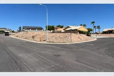 2566 N Ridge Avenue, Bullhead City, AZ 86429 - Photo 7
