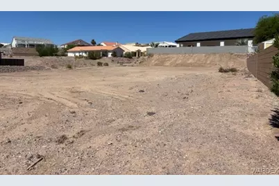 2566 N Ridge Avenue, Bullhead City, AZ 86429 - Photo 5