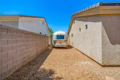 2042 Robert Mitchum Drive, Kingman, AZ 86409 - Photo 57