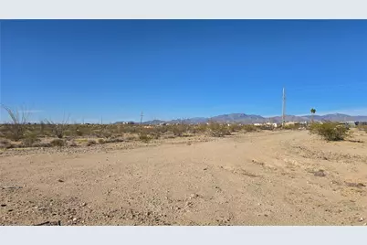 14279 S Anegam Road, Yucca, AZ 86438 - Photo 17