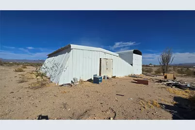 14279 S Anegam Road, Yucca, AZ 86438 - Photo 7