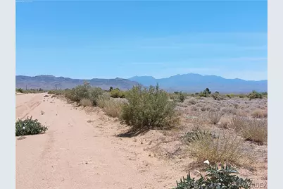 306-24-061Q W Bolsa Drive, Golden Valley, AZ 86413 - Photo 3
