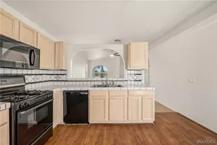 9762 S Kingman Dr, Mohave Valley, AZ 86440 - Photo 17