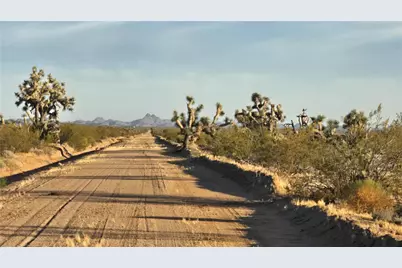 122-37-077 S John Wayne Road, Yucca, AZ 86438 - Photo 5
