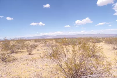 306-50-014D W Bolsa Drive, Golden Valley, AZ 86413 - Photo 35